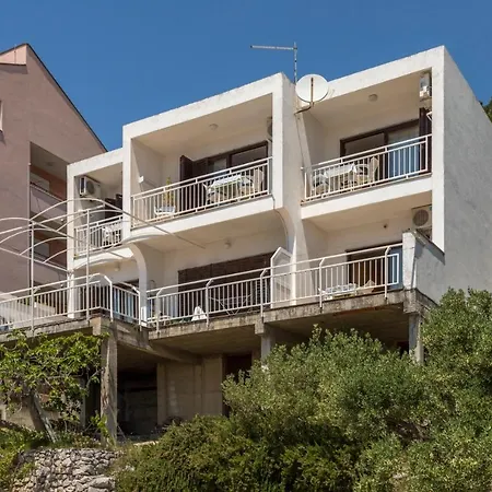 301a Appartement *